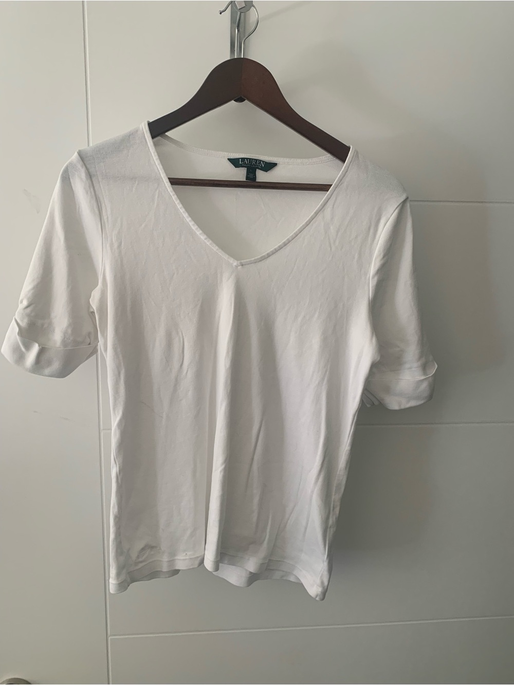Lauren Ralph Lauren White V-Neck Tee A15
